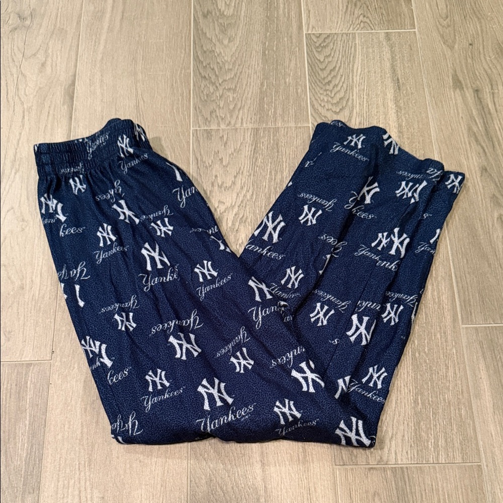 Genuine Merchandise Navy Blue Yankees Pajama Pants Size Youth Medium